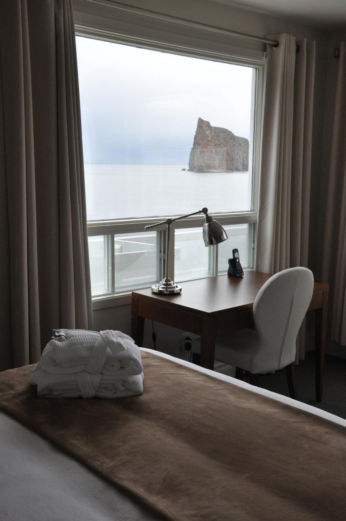 三姊妹汽车旅馆 佩尔塞 外观 照片